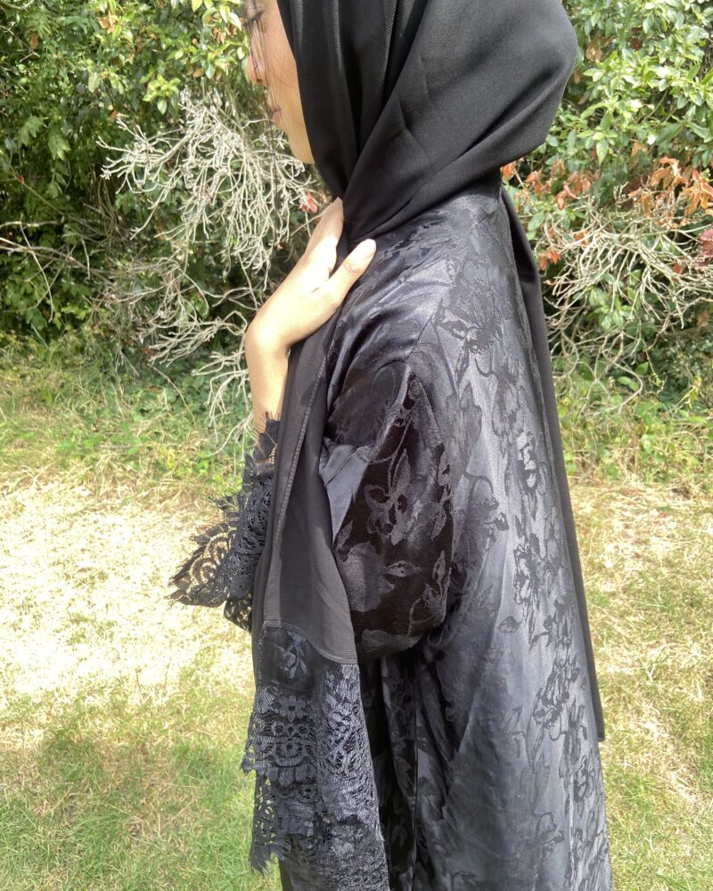 Midnight Bloom Open Abaya
